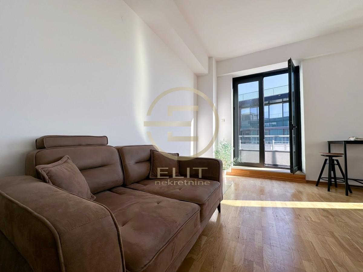 Lokal Izdavanje Novi Sad Lokal Izdavanje Novi Sad 312 m2