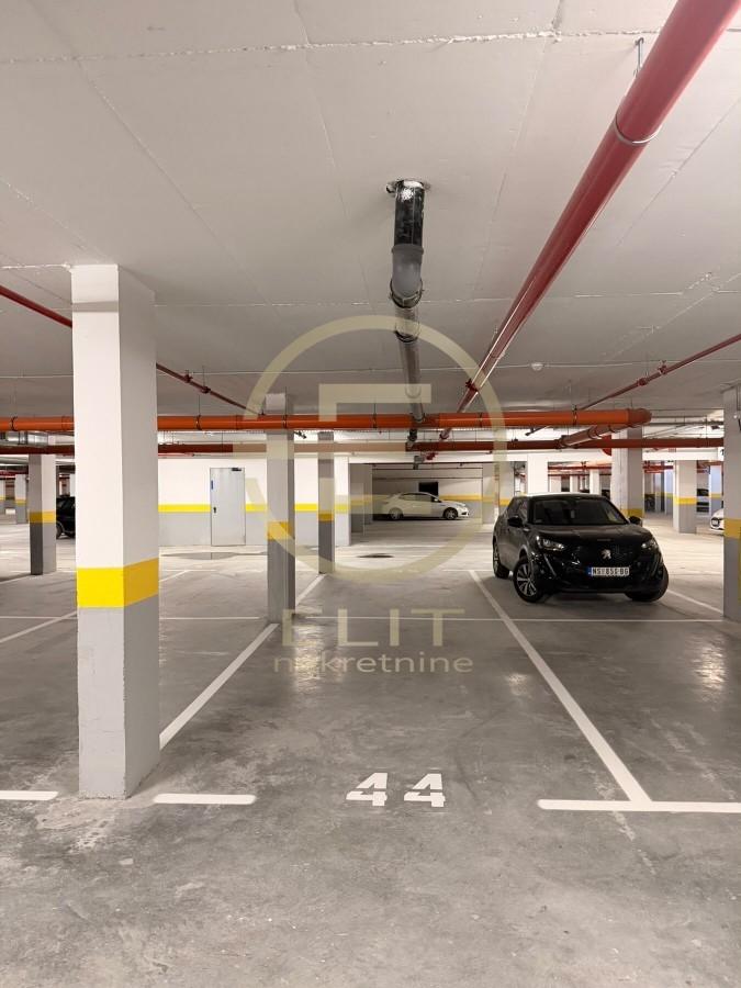 Trosoban stan na prodaju, Telep, Novi Sad, 65m², 179.000 €