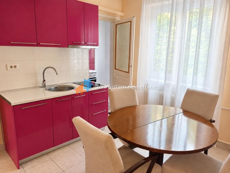 Stan Izdavanje Beograd Dorćol 50 m2