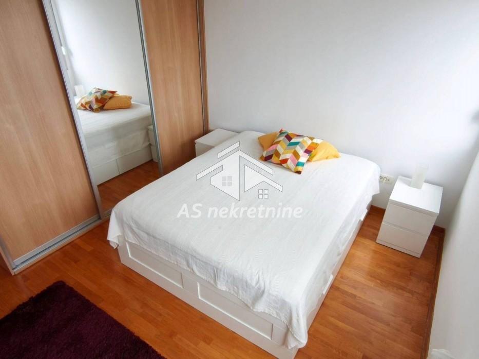 lokali-prodaja-beograd-LgFUwRGXYE Trosoban stan za izdavanje, Blok 70a, Beograd, 72m², 6. sprat, 900 €/mes