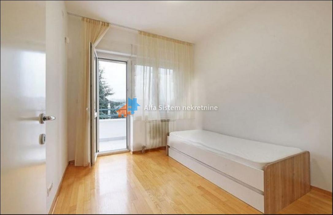 Kuća za izdavanje, Dedinje, Beograd, 250m², 2.300 €/mes
