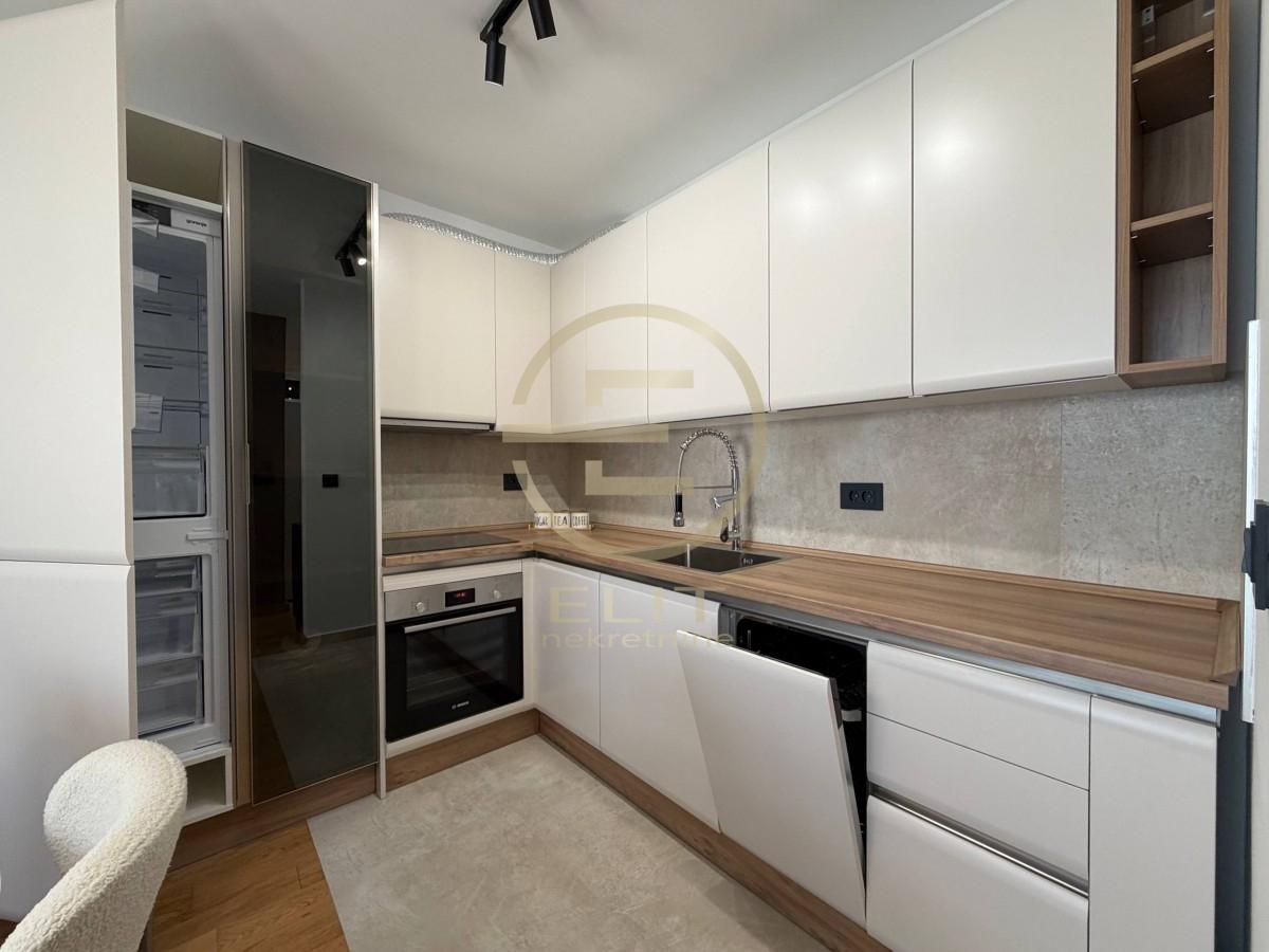 Trosoban stan za izdavanje, Sajmište, Novi Sad, 72m², 1.300 €/mes
