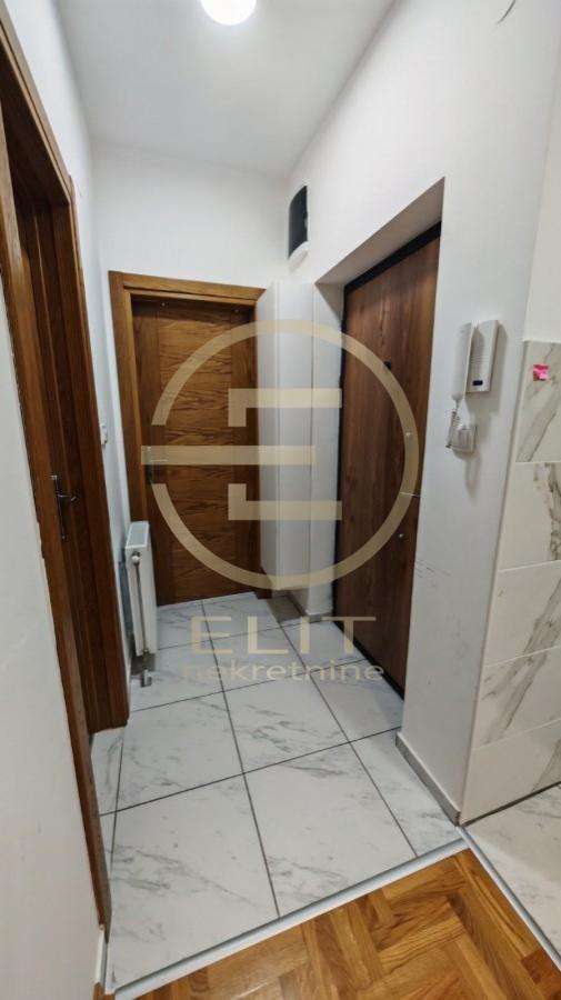 Stan Prodaja Novi Sad  42 m2