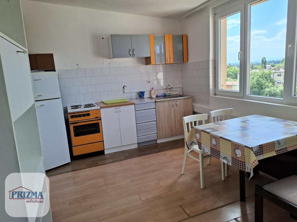 Trosoban stan na prodaju, Centar, Paraćin, 60m², 53.000 €