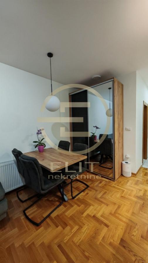 Stan Prodaja Novi Sad  42 m2
