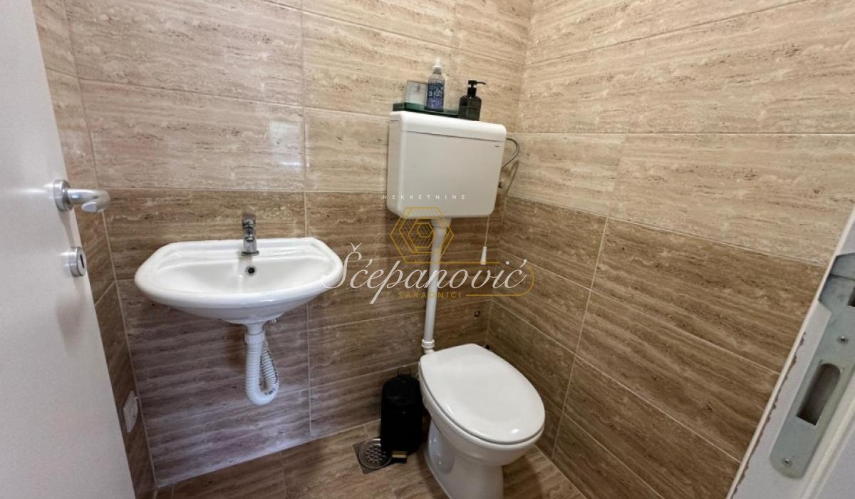 nekretnine-izdavanje-BqiXv91YVa Jednosoban stan na prodaju, Telep, Novi Sad, 65m², 700 €