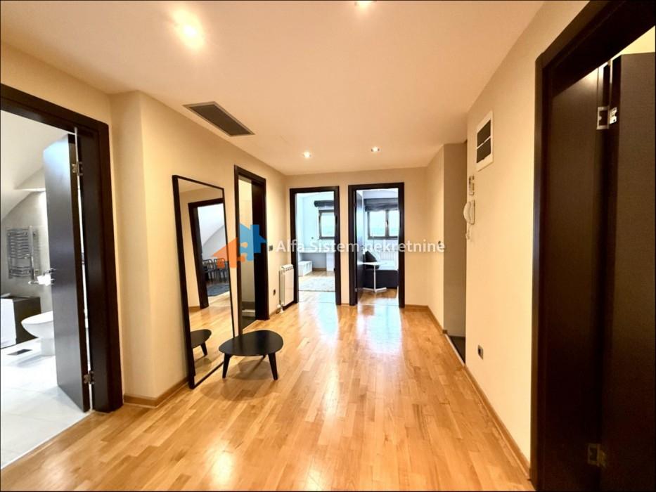 nekretnine-izdavanje-V2eM5aI84N Petosoban stan na prodaju, Crveni Krst, Beograd, 160m², 3. sprat, 590.000 €