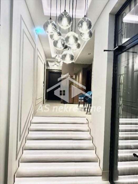 Dvosoban stan za izdavanje, Kalenić Pijaca, Beograd, 55m², 4. sprat, 1.300 €/mes