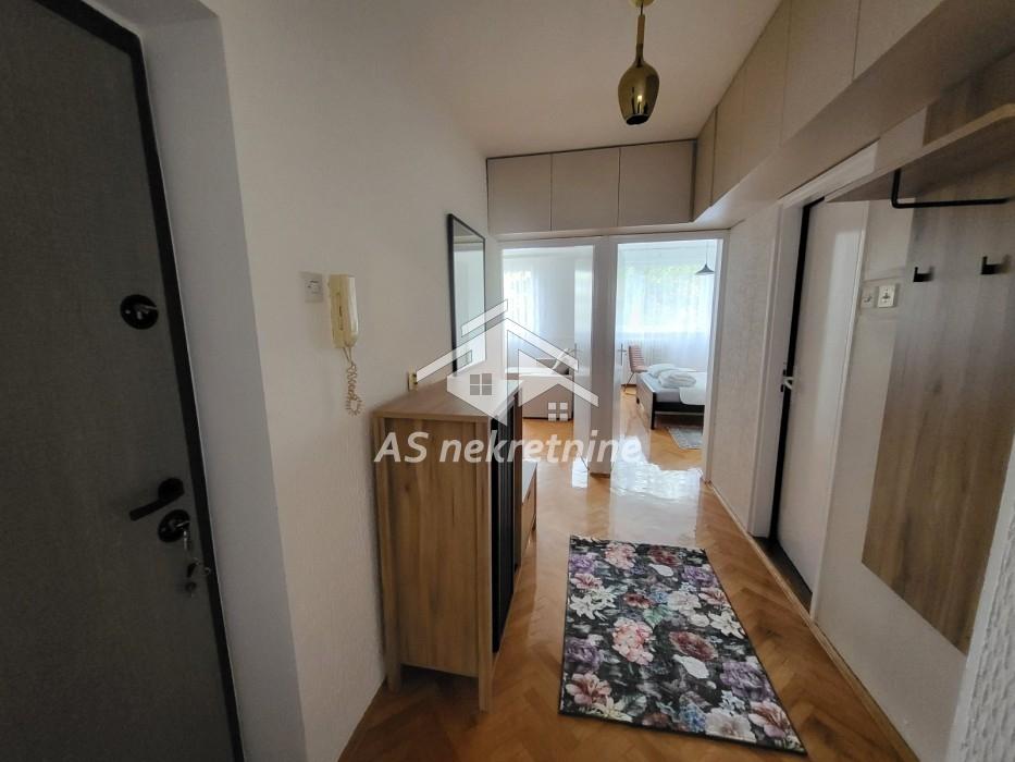 Stan Izdavanje Beograd Banovo Brdo 55 m2