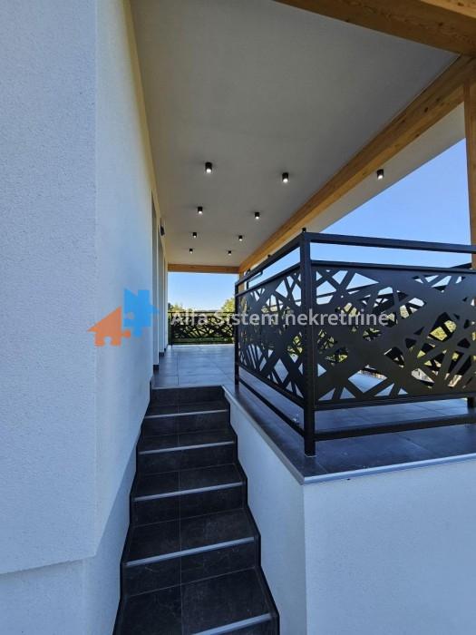 nekretnine-izdavanje-o1ruunrFi8 Kuća Prodaja Sremska Mitrovica 150 m2