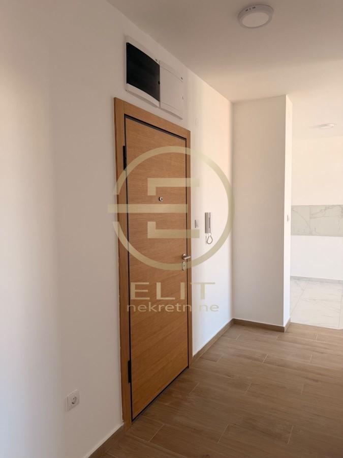 Stan Prodaja Novi Sad  65 m2
