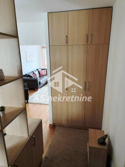 nekretnine-prodaja-beograd-WWni0Dc5yS Trosoban stan za izdavanje, Blok 70a, Beograd, 72m², 6. sprat, 900 €/mes