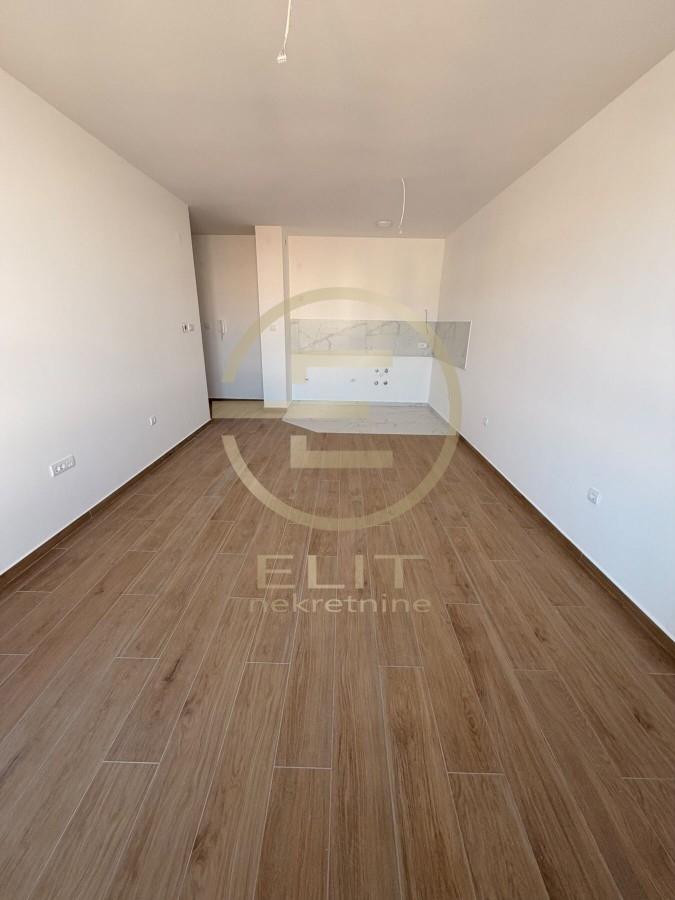 Stan Prodaja Novi Sad  65 m2