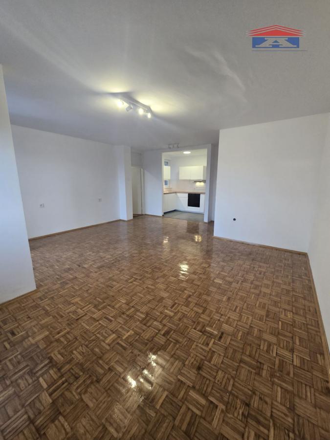 Stan Izdavanje Novi Sad  78 m2