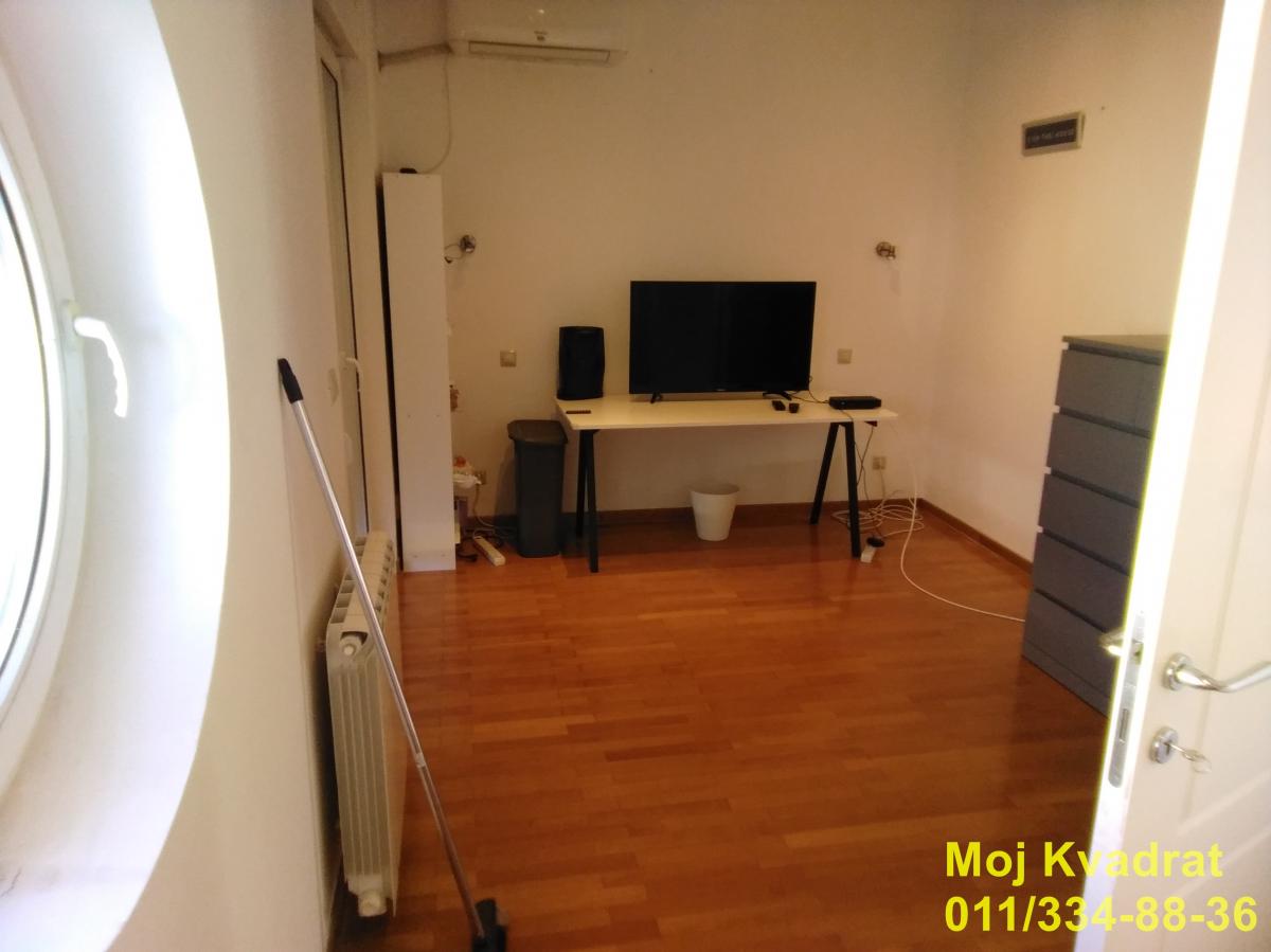 o0ryqtp8es-10 Kuća Izdavanje Beograd Dedinje 215 m2
