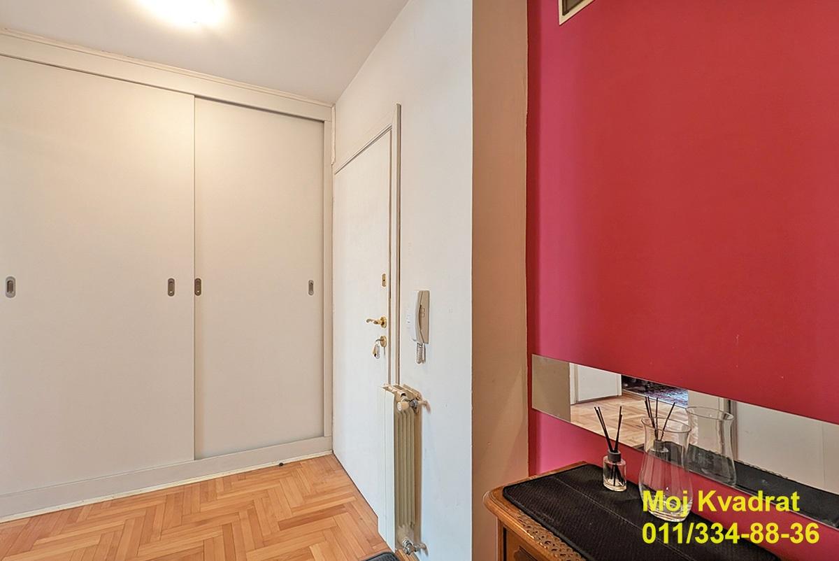 osghzfzcfb-9 Stan Prodaja Beograd Centar (Savski Venac) 42 m2