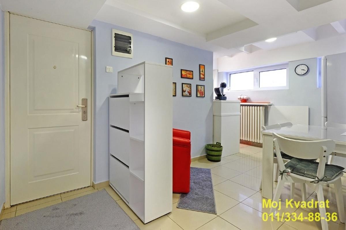 Dvosoban stan za izdavanje, Krunski Venac, Beograd, 50m², 800 €/mes