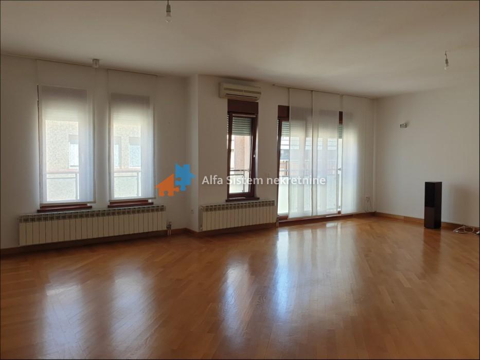 Stan Izdavanje Beograd Stan Izdavanje Beograd Centar (Čukarica) 191 m2
