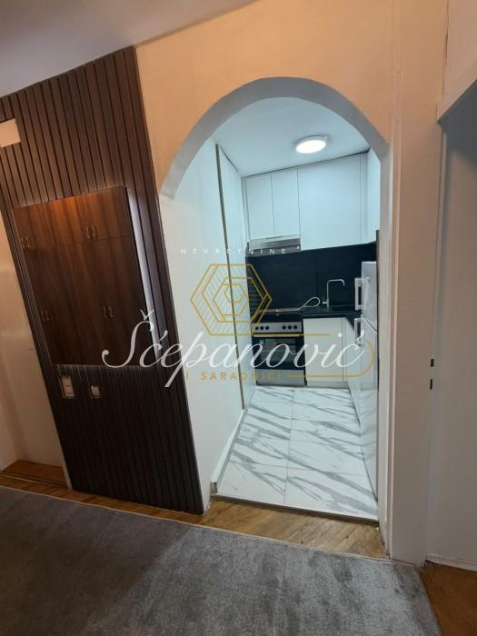 Stan Izdavanje Novi Sad  48 m2