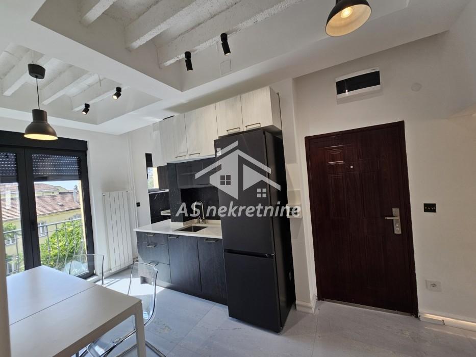 Jednosoban stan za izdavanje, Balkanska, Beograd, 50m², 1.000 €/mes