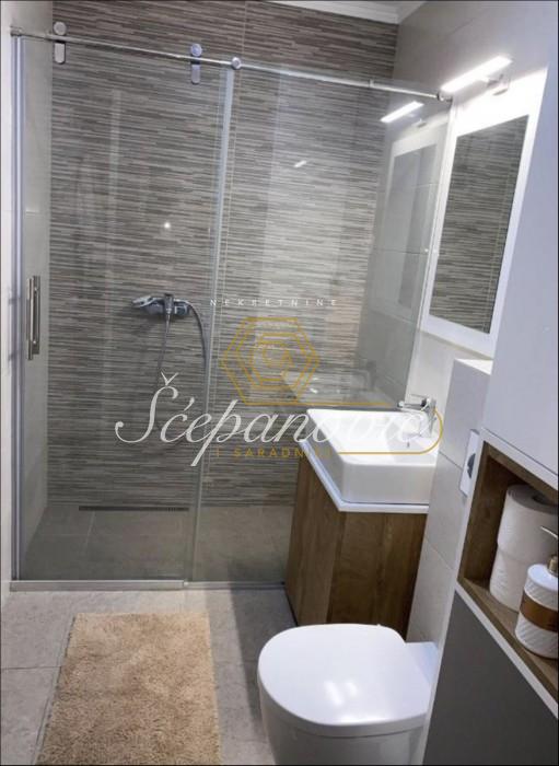 Dvosoban stan za izdavanje, Grbavica, Novi Sad, 46m², 800 €/mes