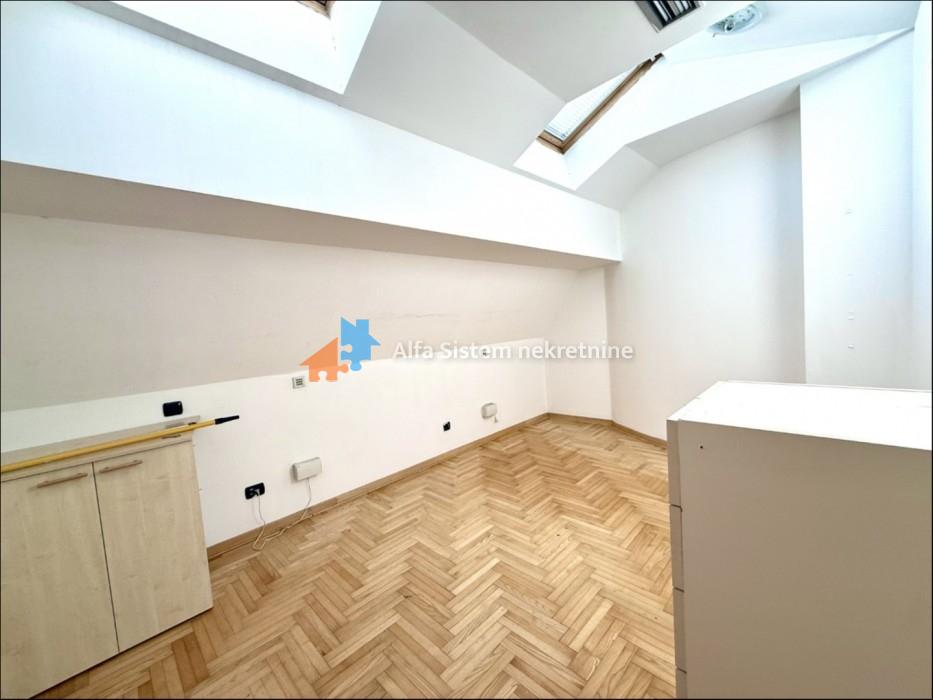 Stan Prodaja Beograd Kalenić Pijaca 208 m2