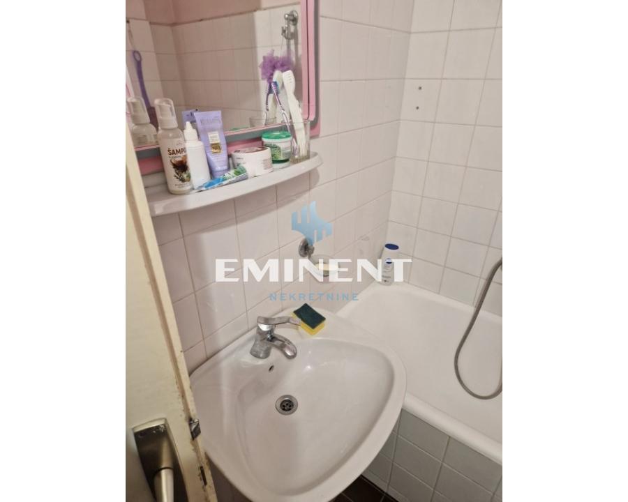 prodaja-lokala-0jt8nTXGvi Dvosoban stan na prodaju, Žarkovo, Beograd, 55m², 165.000 €