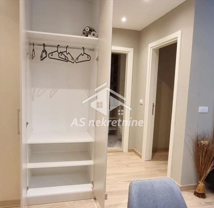Dvosoban stan za izdavanje, Beograd na Vodi, Beograd, 56m², 5. sprat, 1.300 €/mes