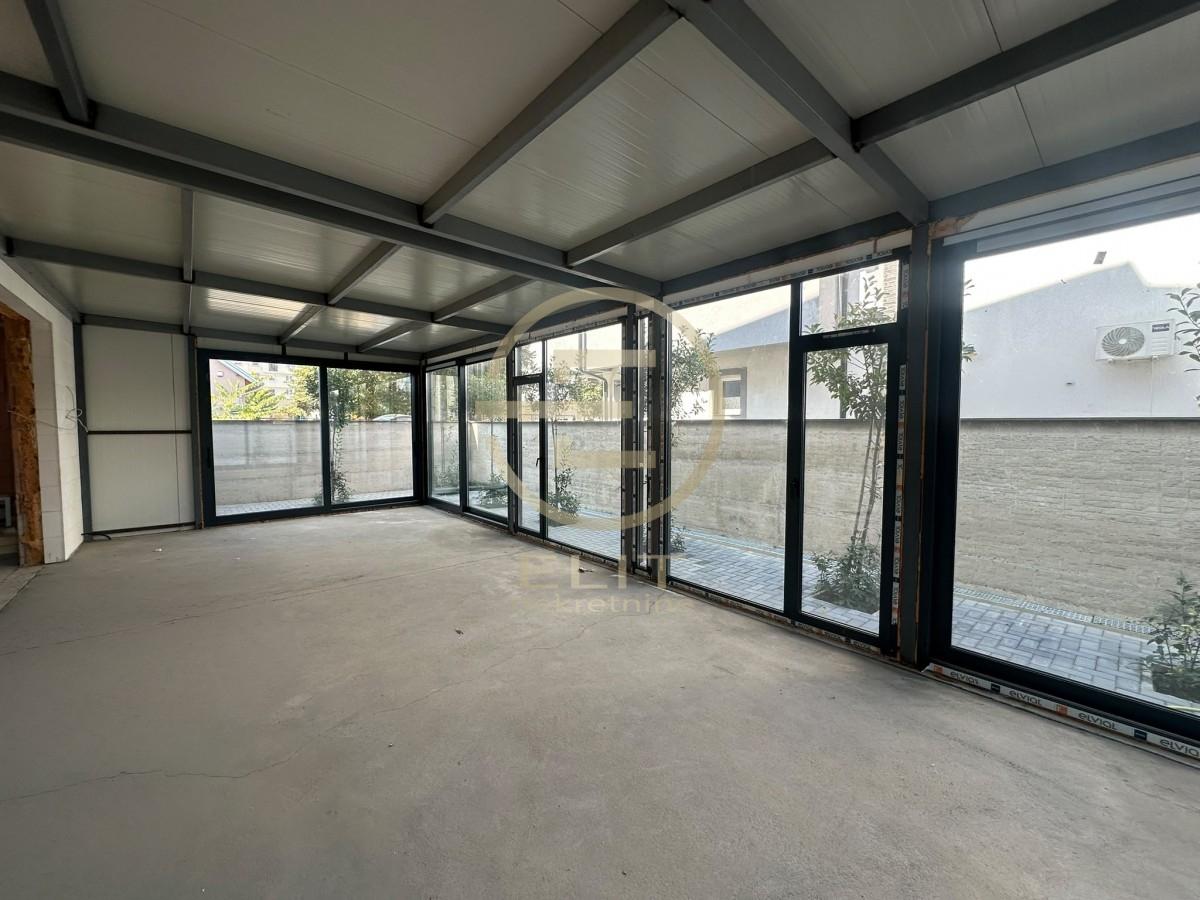 Lokal Izdavanje Novi Sad Lokal Izdavanje Novi Sad Bulevar Patrijarha Pavla 314 m2
