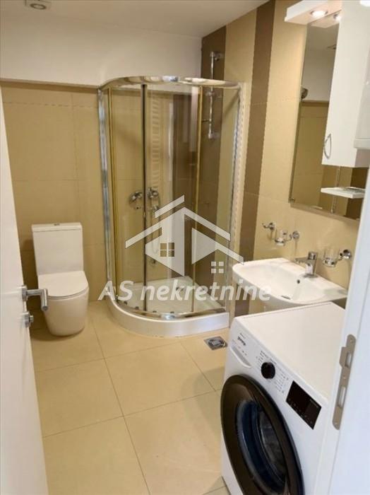 Četvorosoban stan za izdavanje, Beograd na Vodi, Beograd, 80m², 5. sprat, 1.850 €/mes