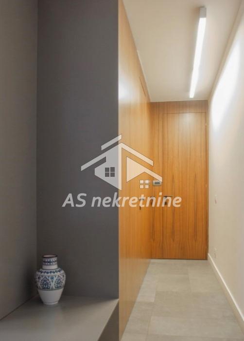 prodaja-lokala-YosAo8bbkV Trosoban stan za izdavanje, Južni Bulevar, Beograd, 62m², 2. sprat, 1.700 €/mes