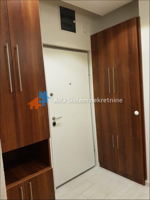 prodaja-lokala-beograd-3RCDkjynGc Trosoban stan za izdavanje, Đeram Pijaca, Beograd, 62m², 690 €/mes