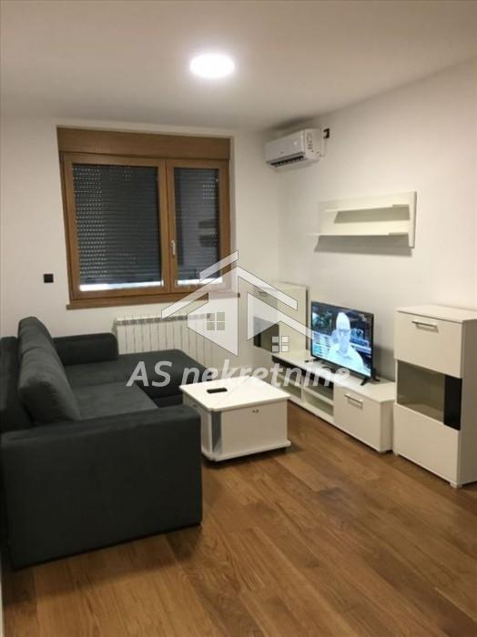Stan Izdavanje Beograd Stan Izdavanje Beograd Južni Bulevar 40 m2