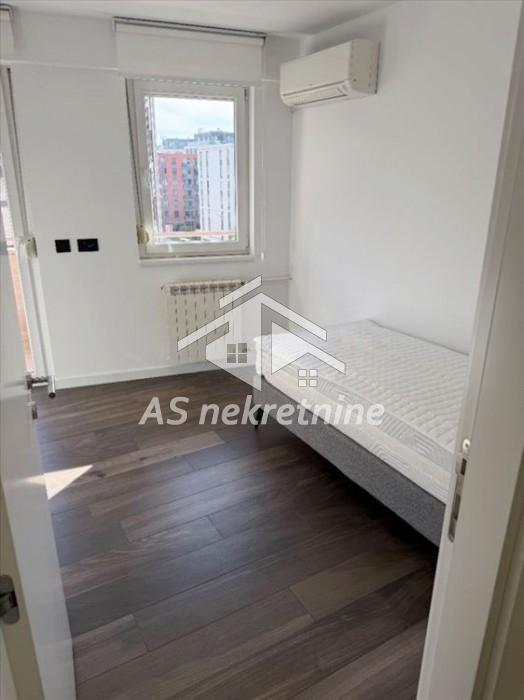 Stan Izdavanje Beograd Beograd na Vodi 80 m2