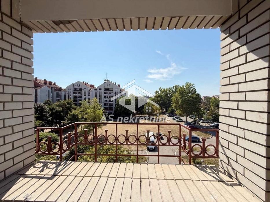 prodaja-lokala-uAf5WGW26v Četvorosoban stan za izdavanje, Bežanijska Kosa 2, Beograd, 90m², 4. sprat, 2.200 €/mes