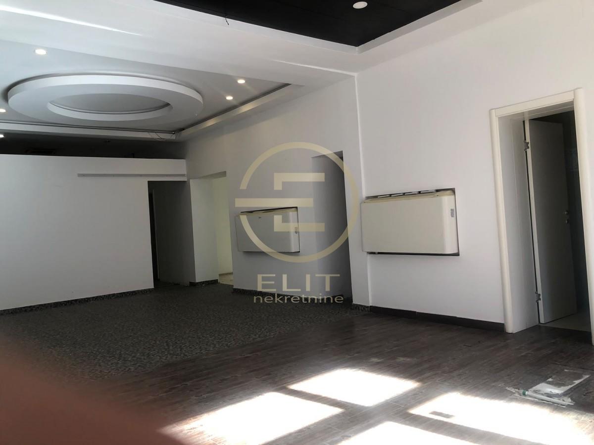 Lokal Izdavanje Novi Sad  153 m2