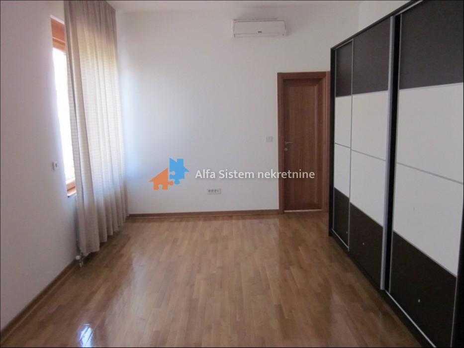 Kuća za izdavanje, Senjak, Beograd, 600m², 4.800 €/mes