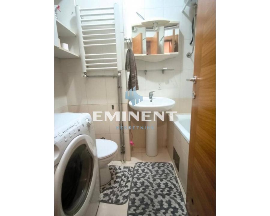 Stan Izdavanje Beograd Blok 64 44 m2