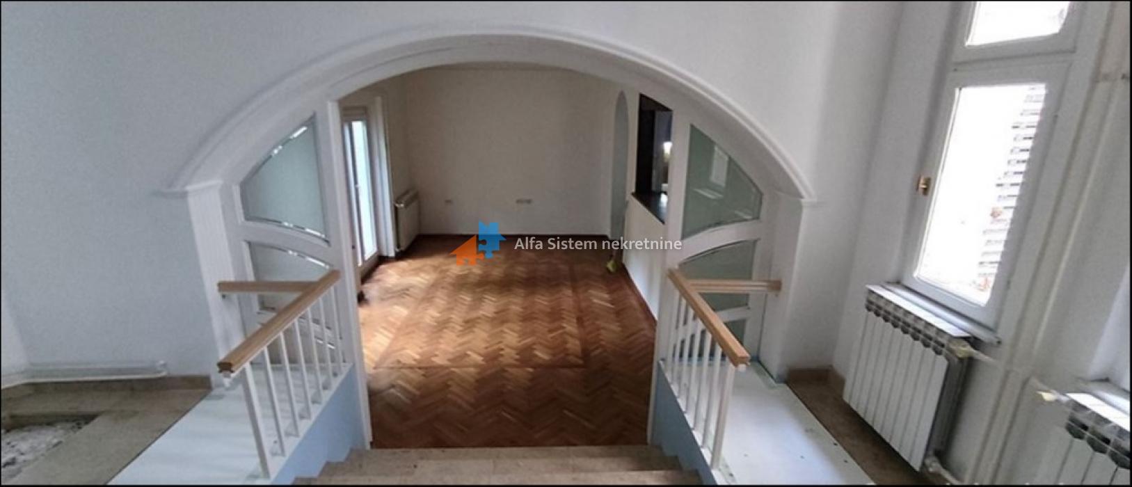 Stan Izdavanje Beograd Neimar 250 m2