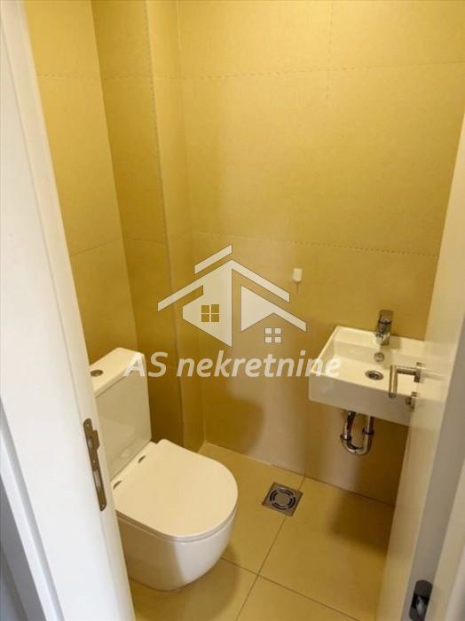 Četvorosoban stan za izdavanje, Beograd na Vodi, Beograd, 80m², 5. sprat, 1.850 €/mes