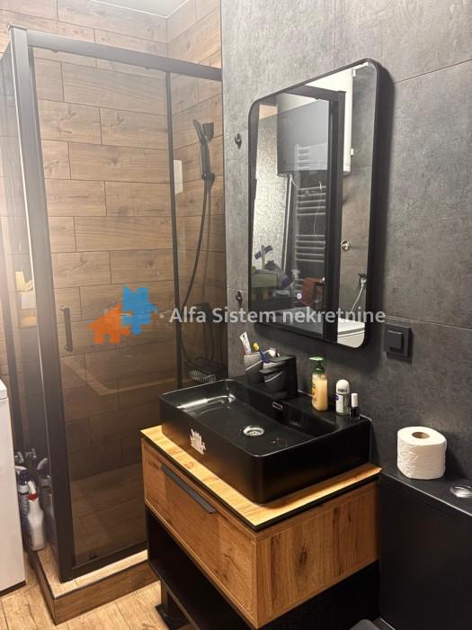 Dvosoban stan za izdavanje, Blok 21, Beograd, 60m², 1.300 €/mes