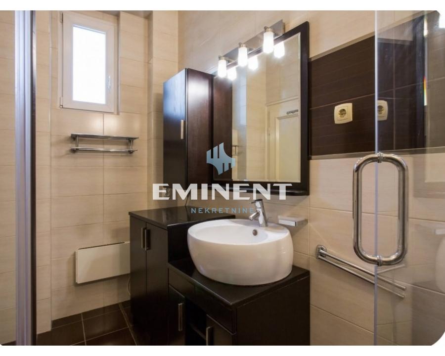 Trosoban stan za izdavanje, Zeleni Venac, Beograd, 80m², 1.500 €/mes
