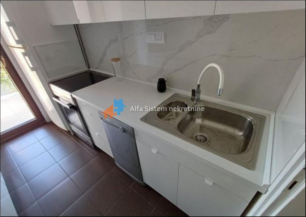 Stan Izdavanje Beograd Banovo Brdo 64 m2