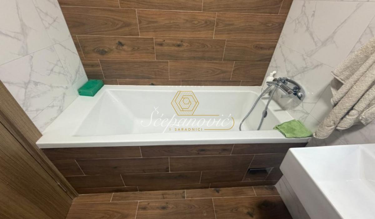 prodaja-nekretnina-gUAO9q4ogn Trosoban stan za izdavanje, Salajka, Novi Sad, 68m², 2. sprat, 1.100 €/mes