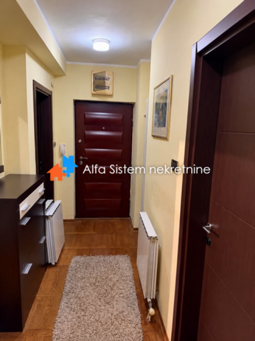 Stan Izdavanje Beograd Južni Bulevar 75 m2