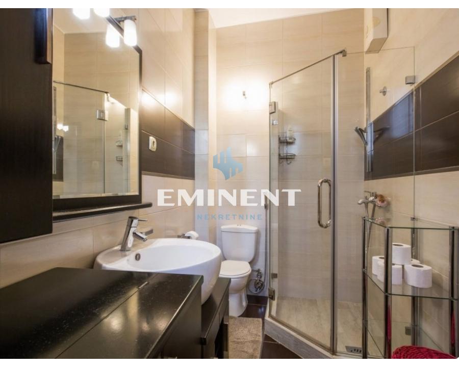 Trosoban stan za izdavanje, Zeleni Venac, Beograd, 80m², 1.500 €/mes
