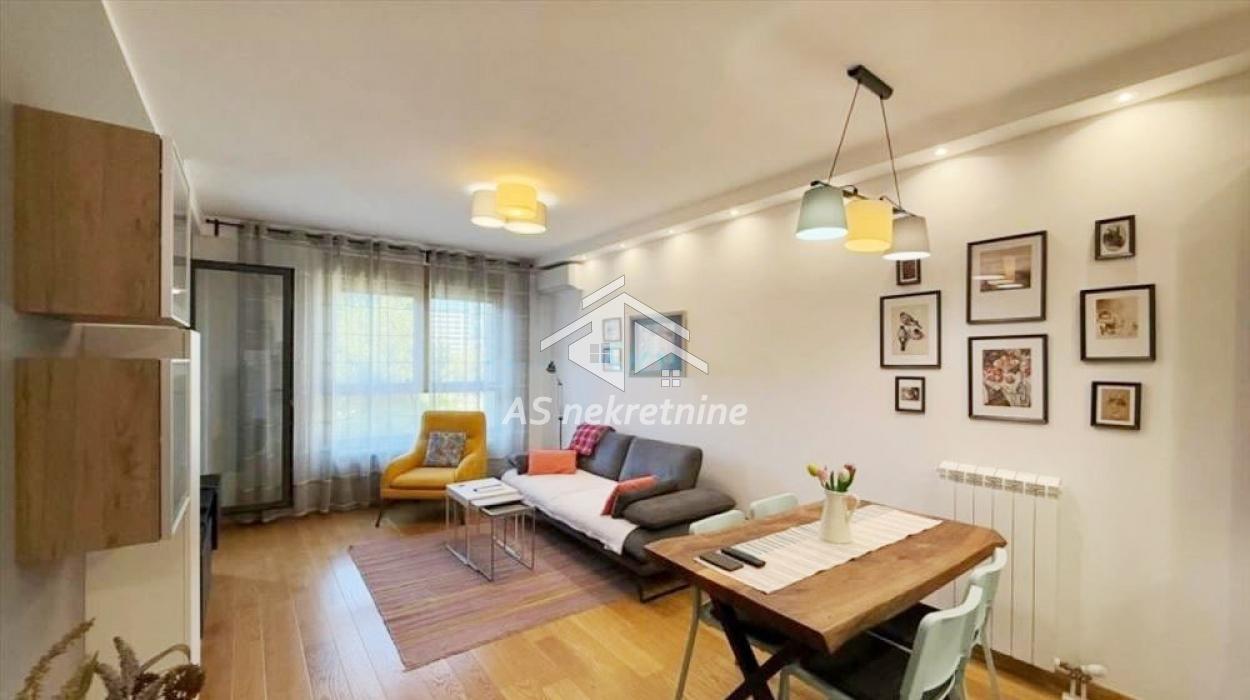Stan Izdavanje Beograd Blok 65 54 m2