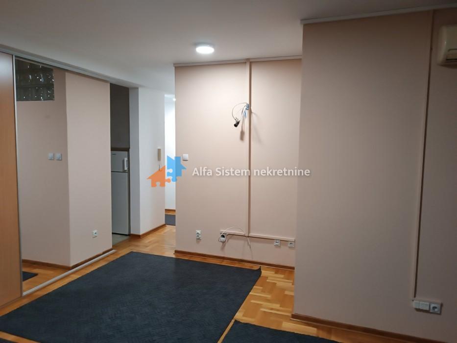 Stan Izdavanje Beograd Stan Izdavanje Beograd Južni Bulevar 55 m2