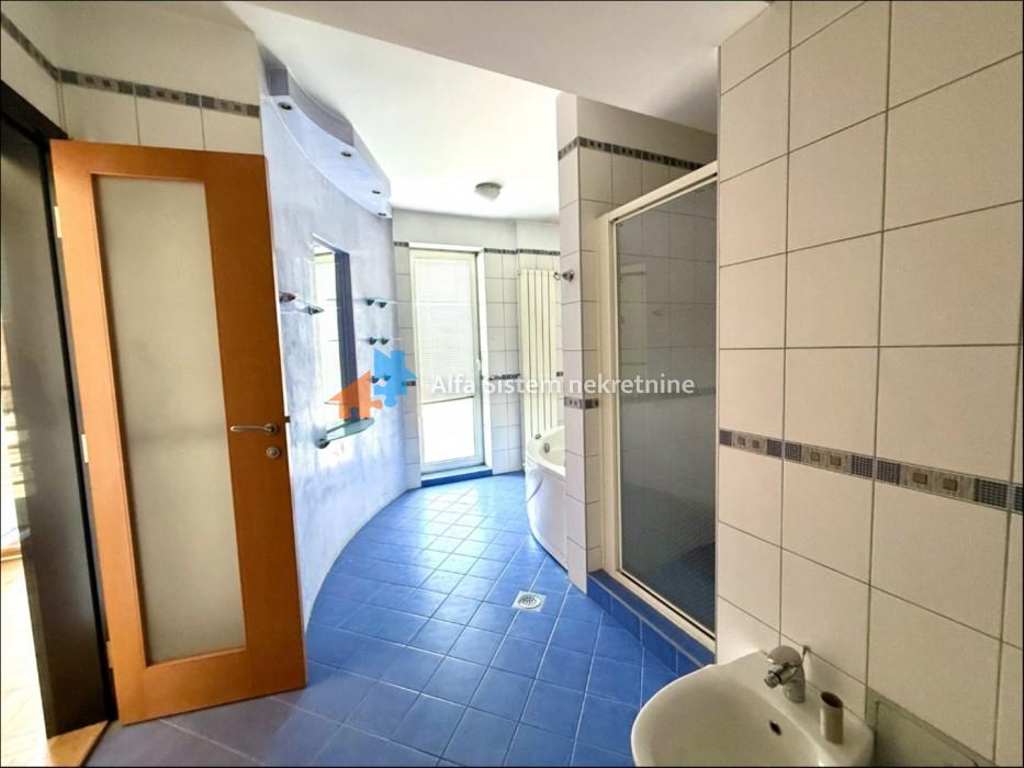 prodaja-stanova-beograd-dyD5TMtLIy Višesoban stan za izdavanje, Kalenić Pijaca, Beograd, 207m², 2.200 €/mes