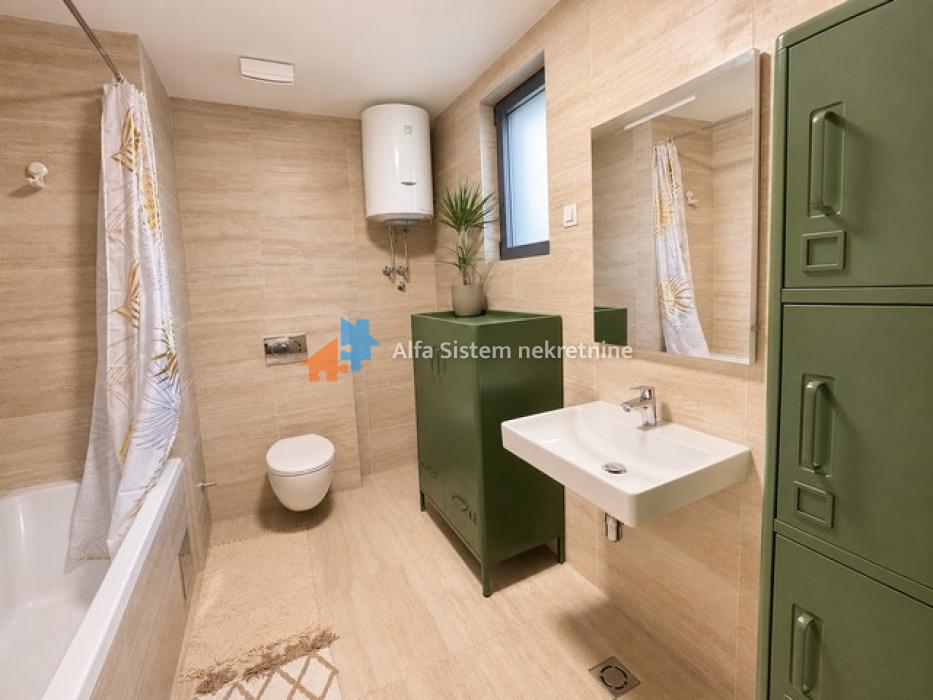 prodaja-stanova-beograd-xX10fMdMYD Trosoban stan za izdavanje, Blok 65, Beograd, 81m², 2.200 €/mes